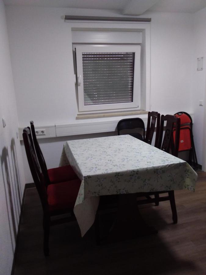 Nguyen Le 3 Schlafzimmer, 7 Bette,Dusche, 2 Wc , Kueche Ab 2 Uebernachtungen Neukirch (Tubingen) Exterior foto