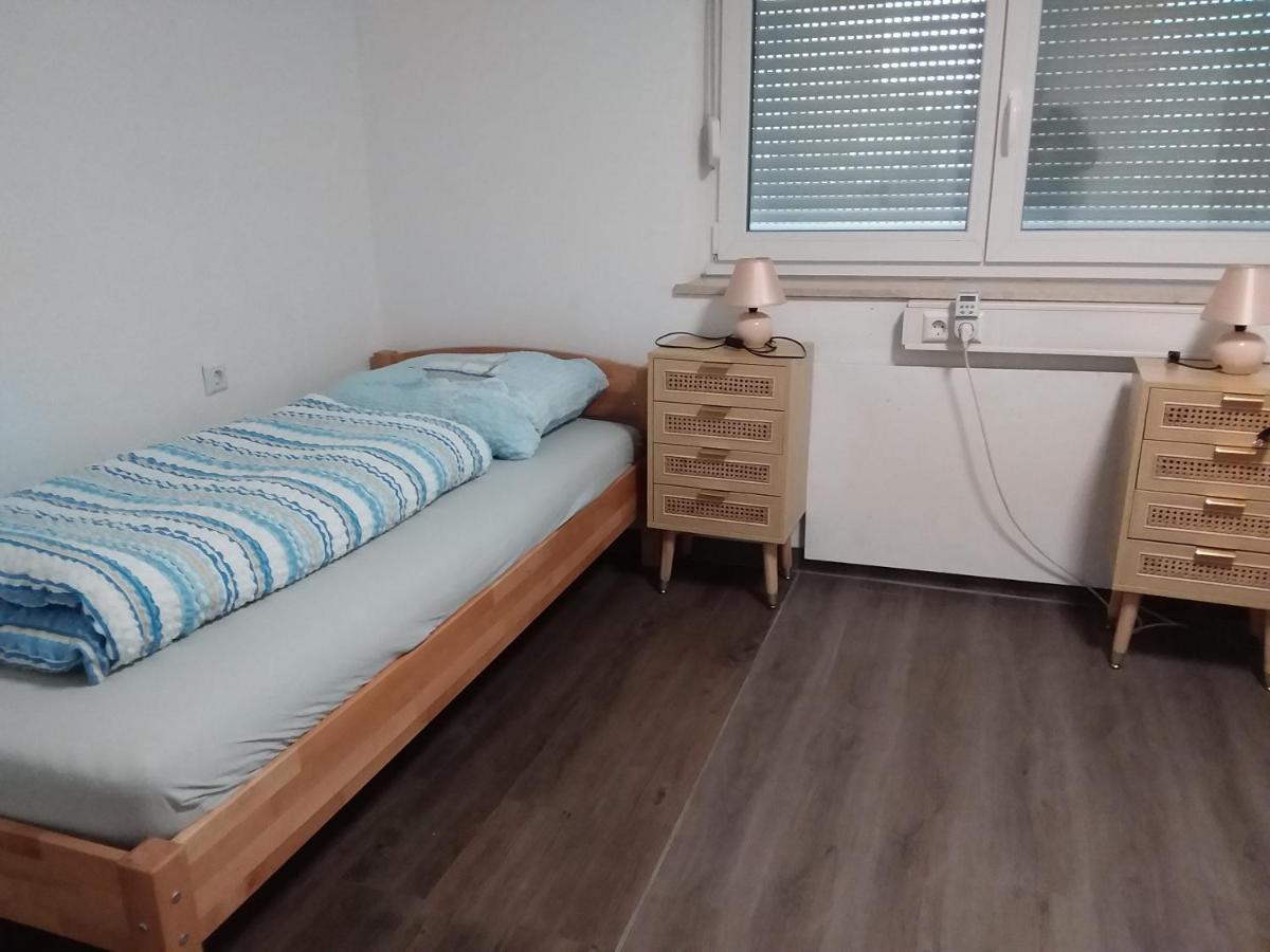 Nguyen Le 3 Schlafzimmer, 7 Bette,Dusche, 2 Wc , Kueche Ab 2 Uebernachtungen Neukirch (Tubingen) Exterior foto